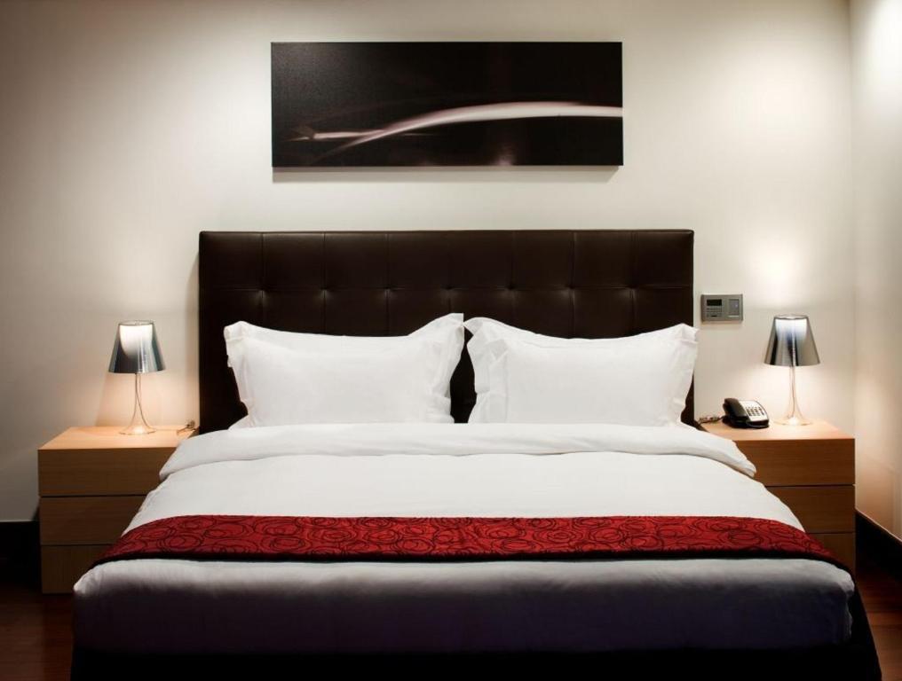 One Bedroom Duplex Residence with Private Jacuzzi - Image 2