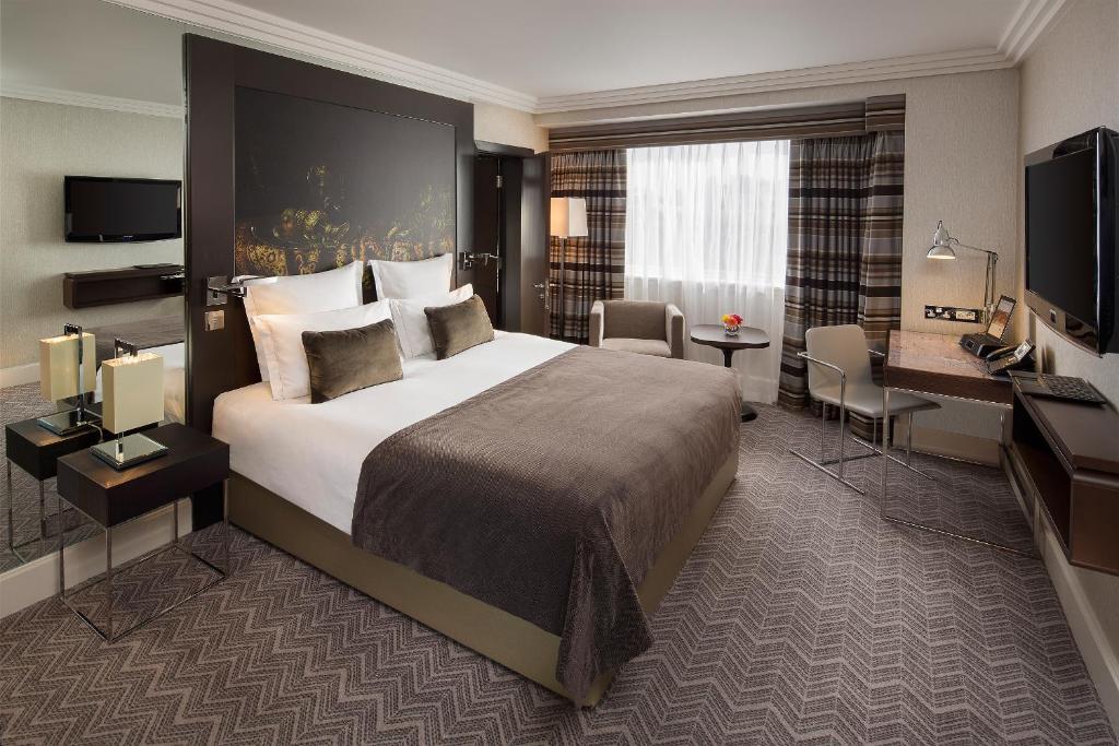 Deluxe Double Room - Image 1