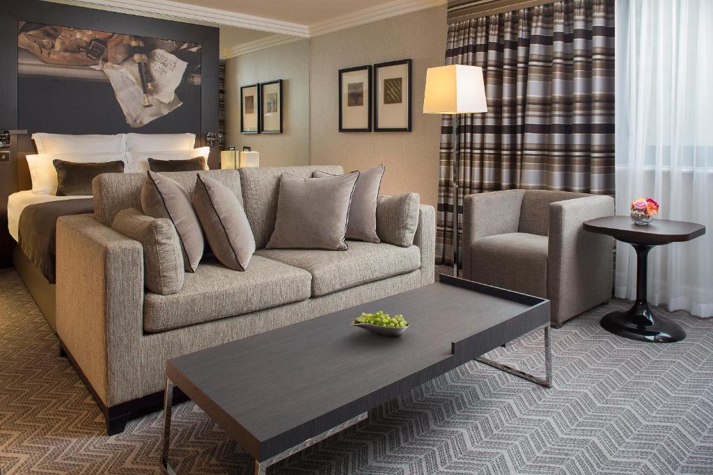 Junior Suite - Image 3