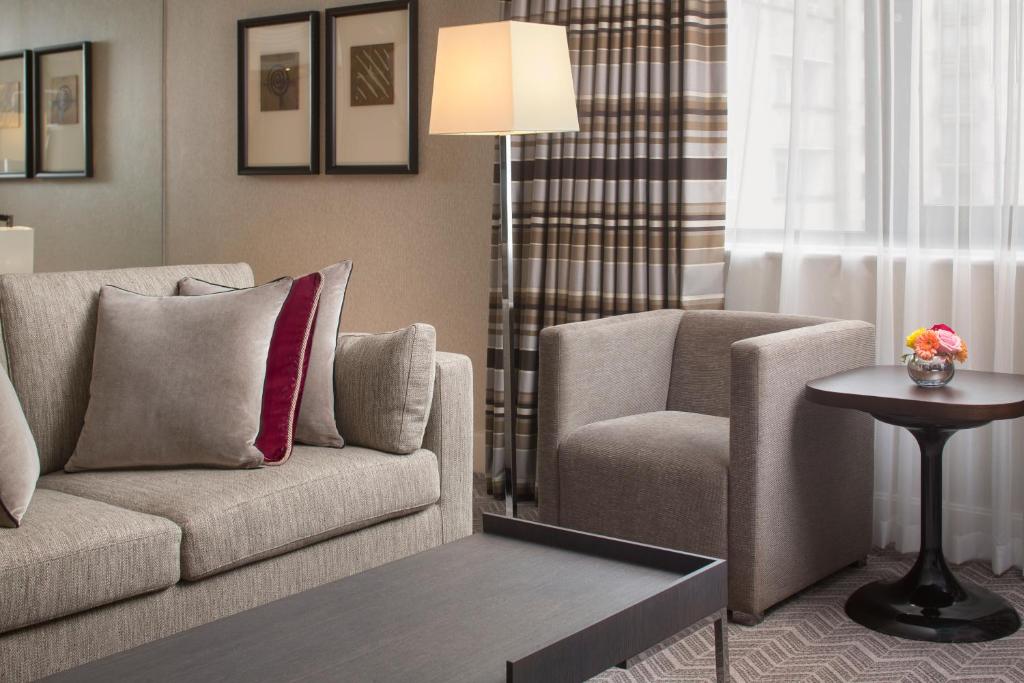 Junior Suite - Image 4