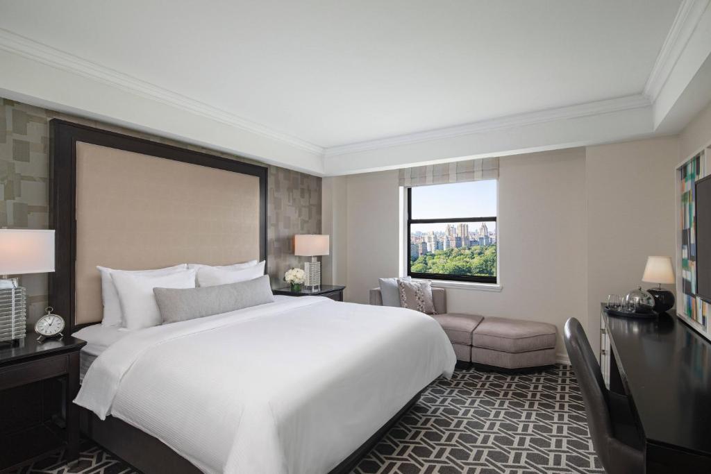 Central Park View King Room Upper Floor - Image 2