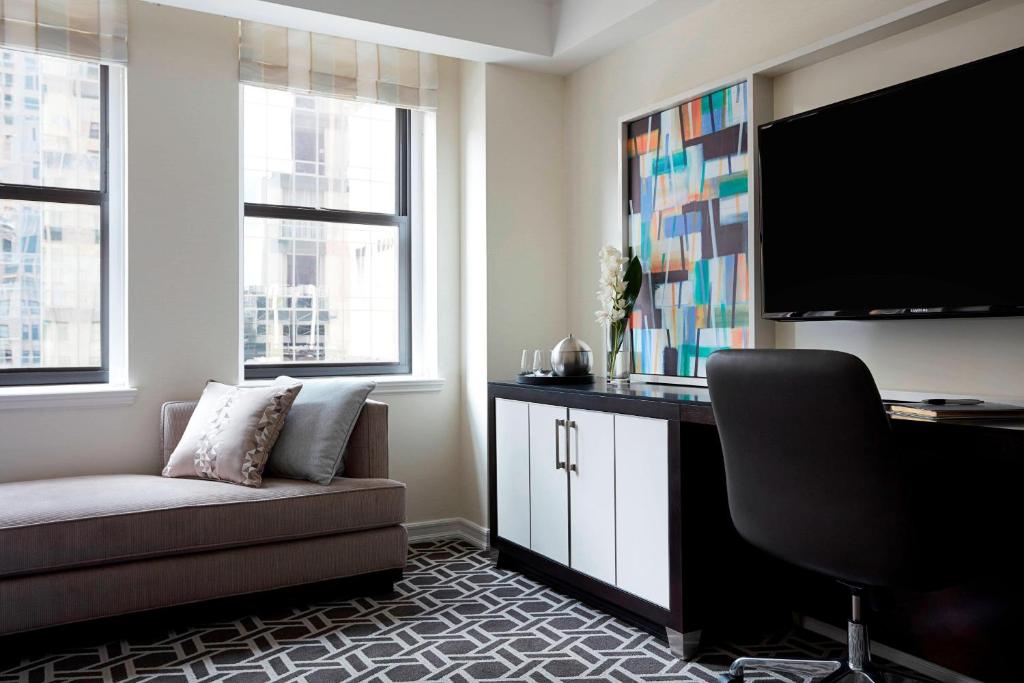 King Room Connector to Junior Suite - Image 2