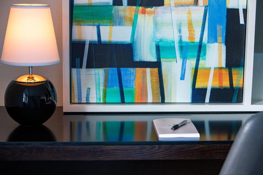 King Room Connector to Junior Suite - Image 4