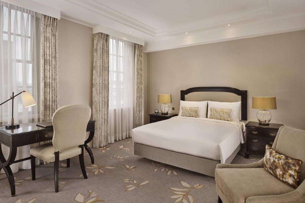 Deluxe Room, Guest room, 1 Queen - Image 1