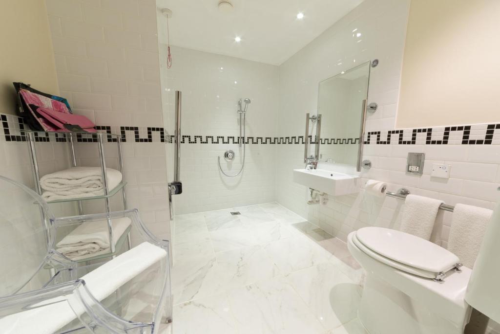 Budget Double or Twin Room - Image 2