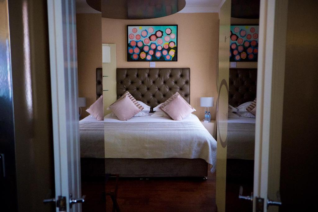 Deluxe Junior Suite - Image 3