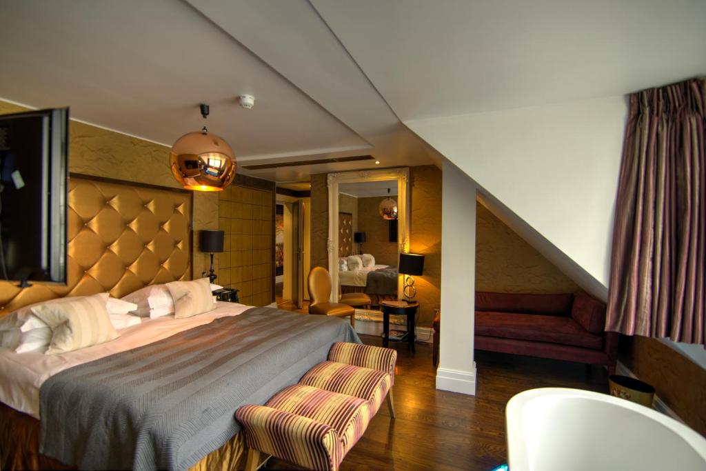 Deluxe Loft Suite - Image 2