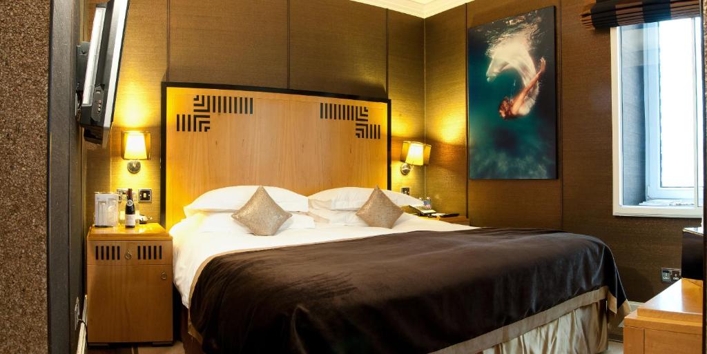 Small Double Room - Image 1