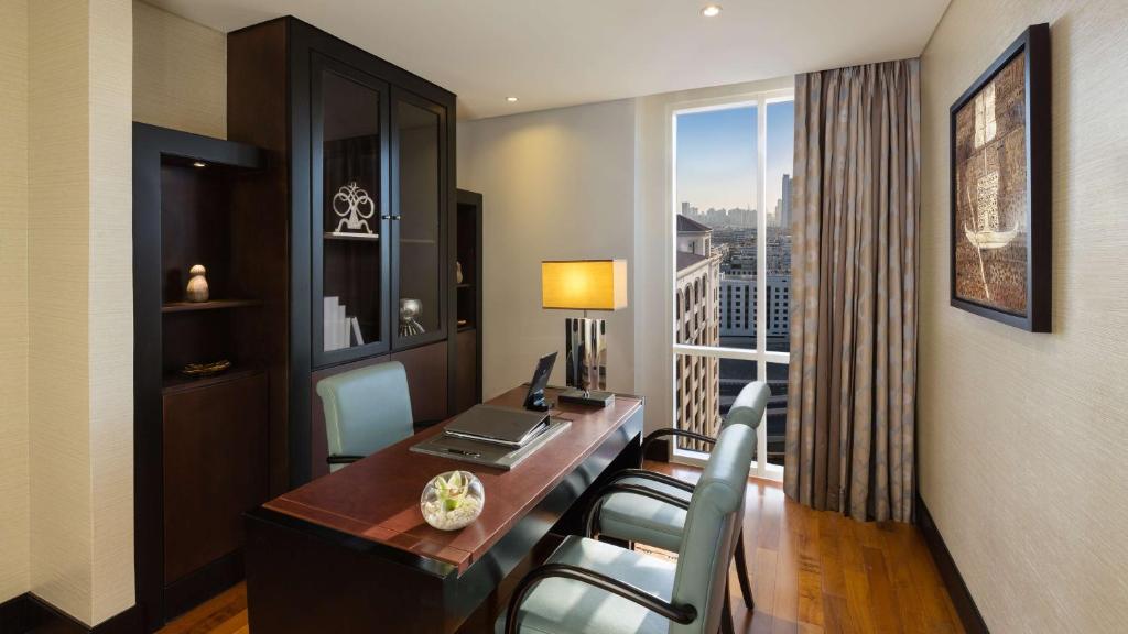 Diplomatic Suite - Image 7