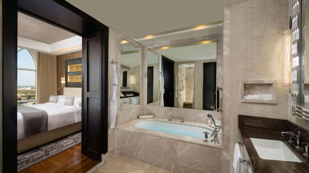 Superior Room - Image 1