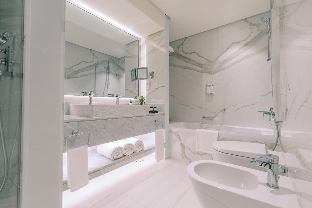 Family Suite  with Kitchenette - Image 1