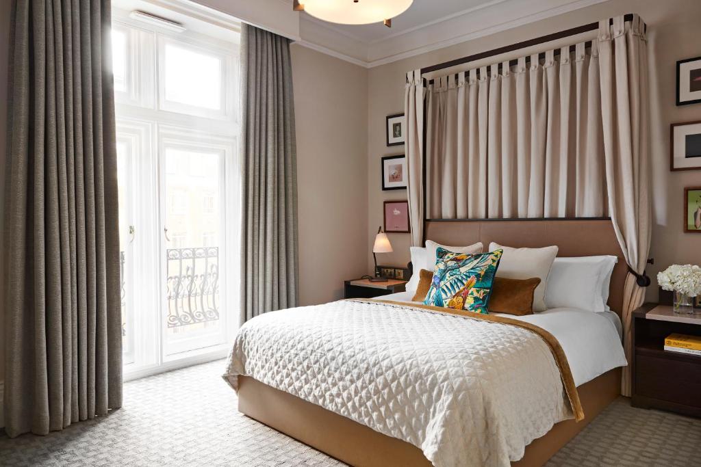 Queen Room - Image 1