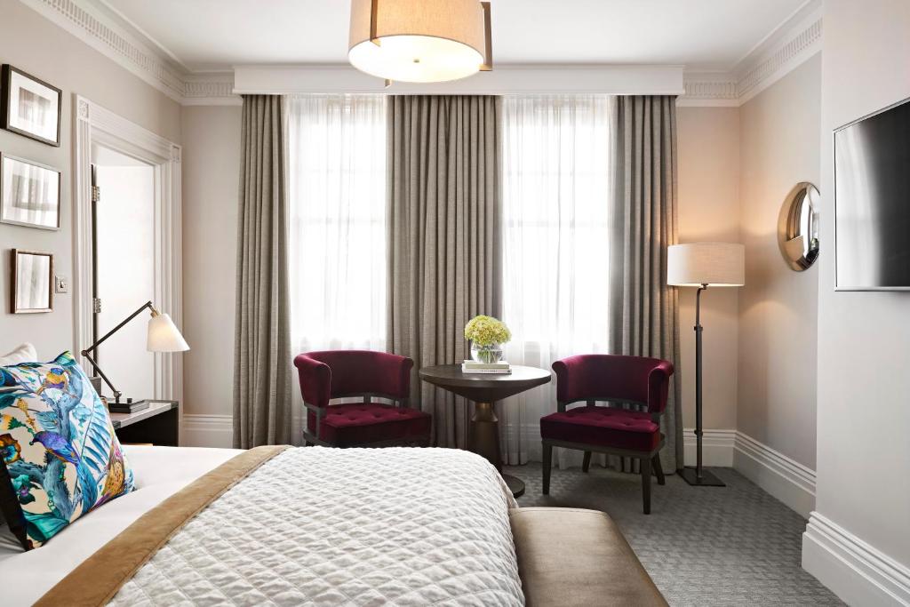 Superior Queen Room - Non-Smoking - Image 5