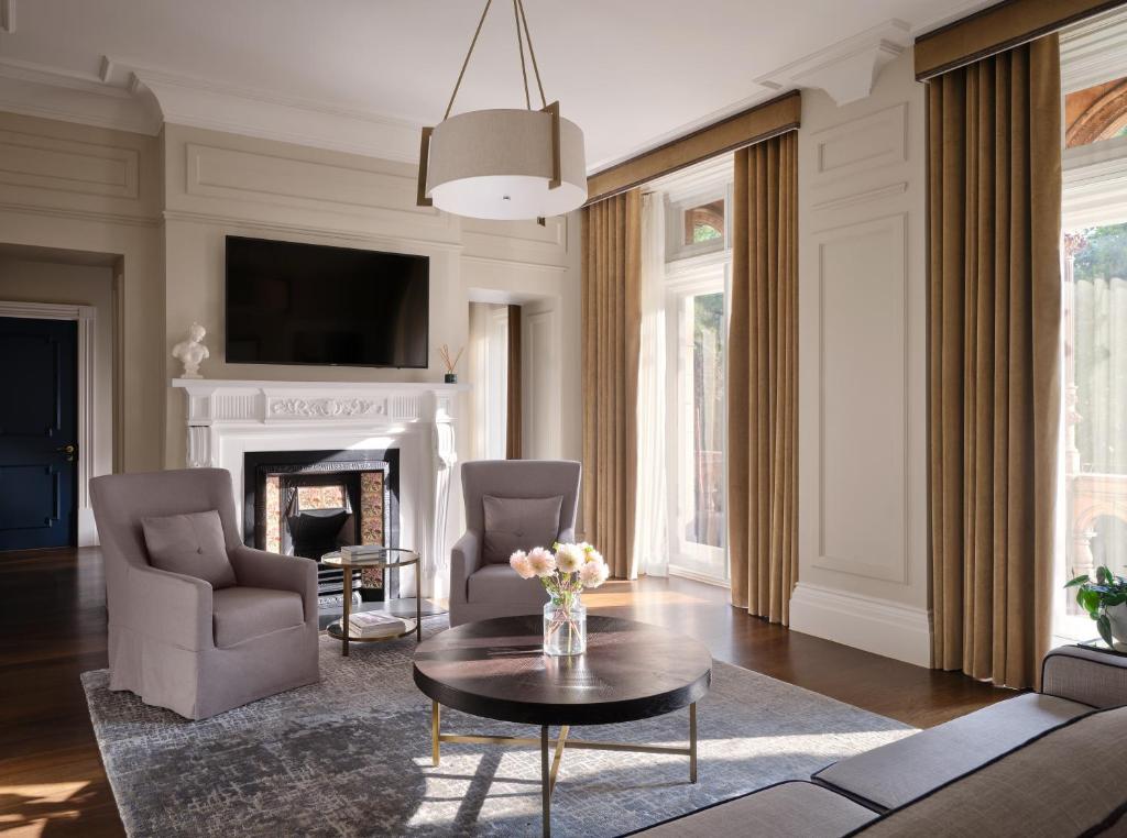 The Fitzroy Suite - Image 13