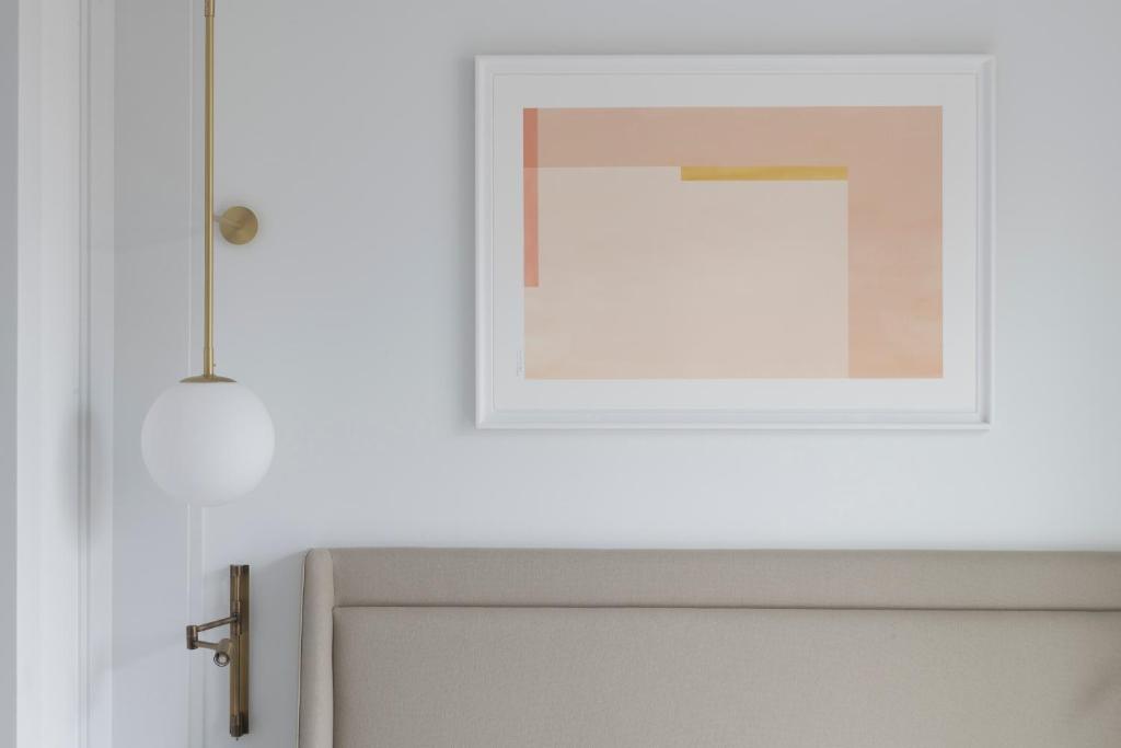 Essential Room - Image 3