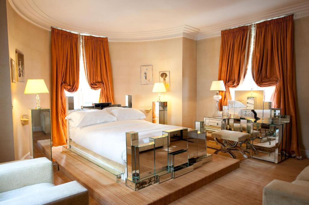 Deluxe Double Room - Image 2