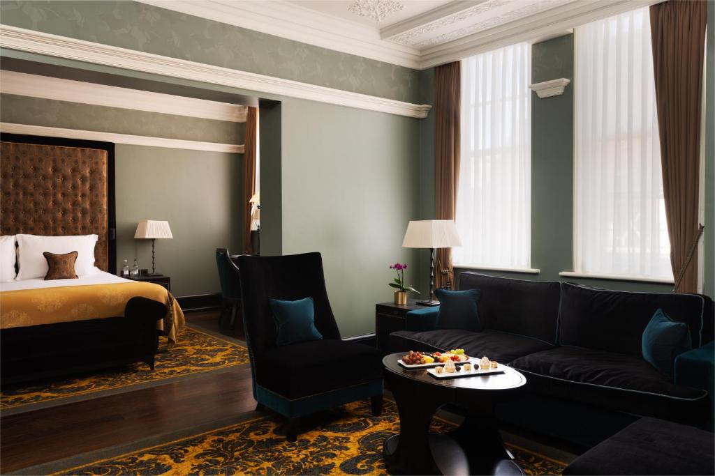 Studio Suite - Image 1