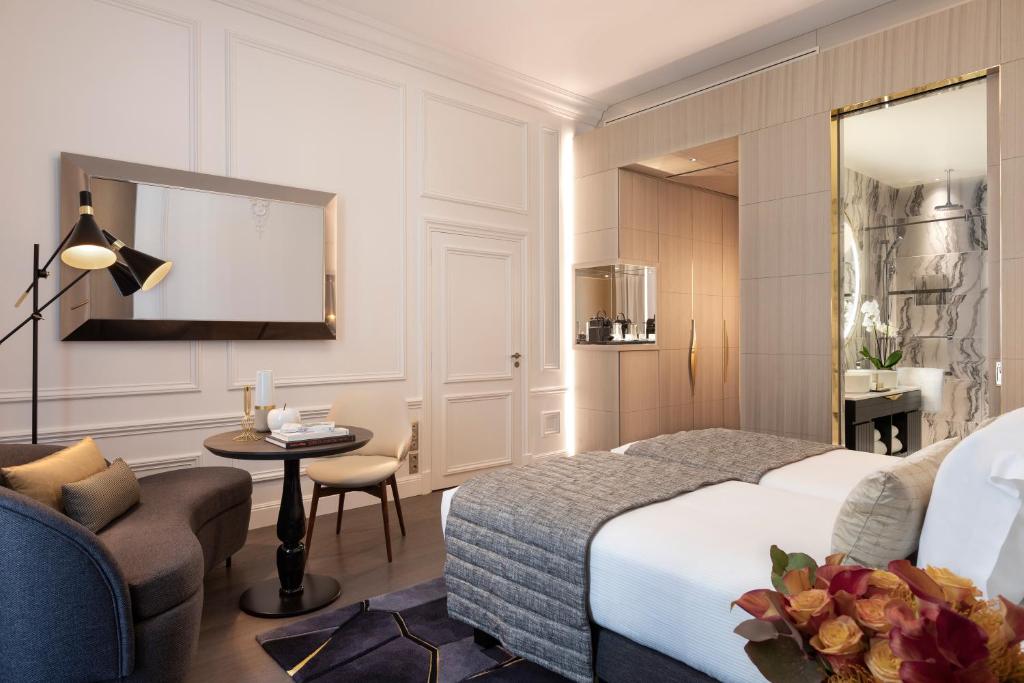 Deluxe Room - Image 3