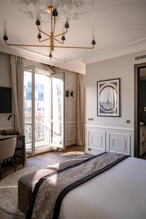 Deluxe Room - Image 3
