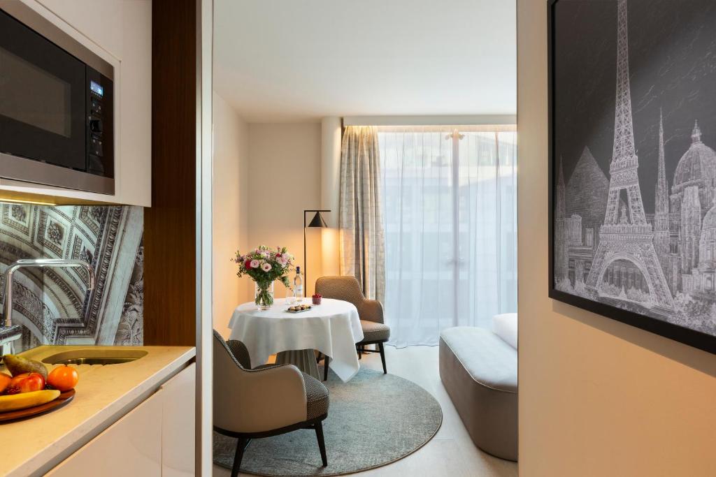 Superior Room - Image 3