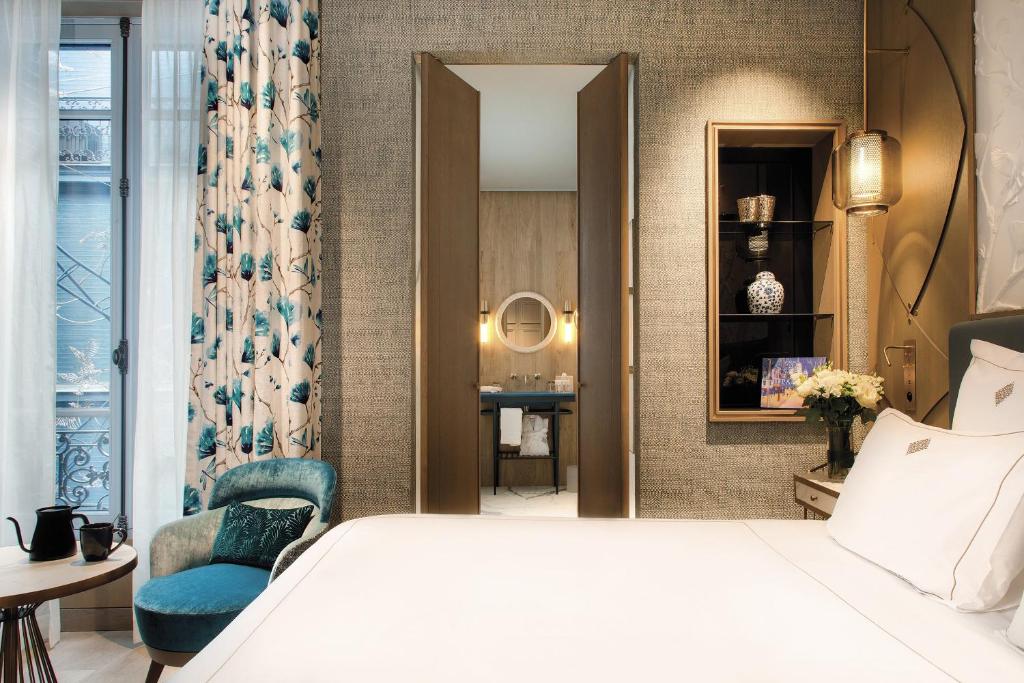 Deluxe Double Room - Image 2