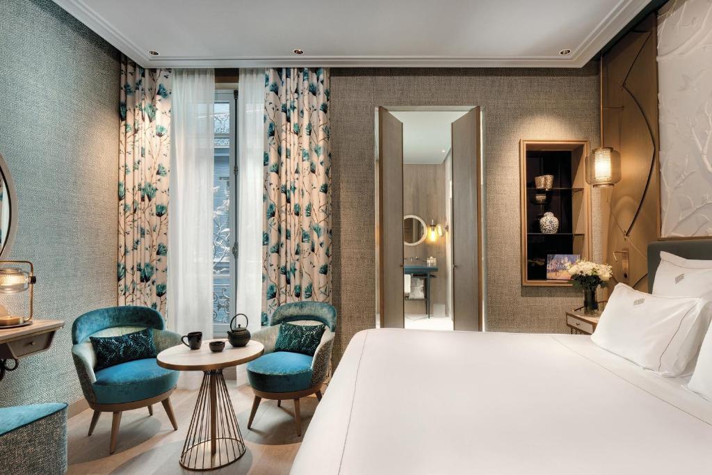 Deluxe Double Room - Image 3