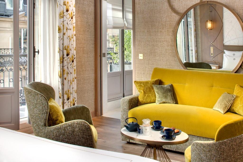 Junior Suite - Image 11