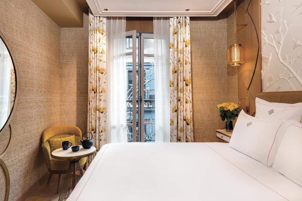 Standard Double Room - Image 3