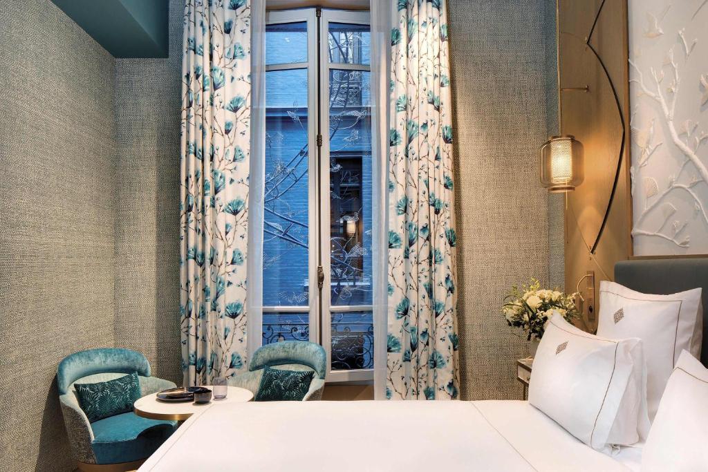 Standard Double Room - Image 5