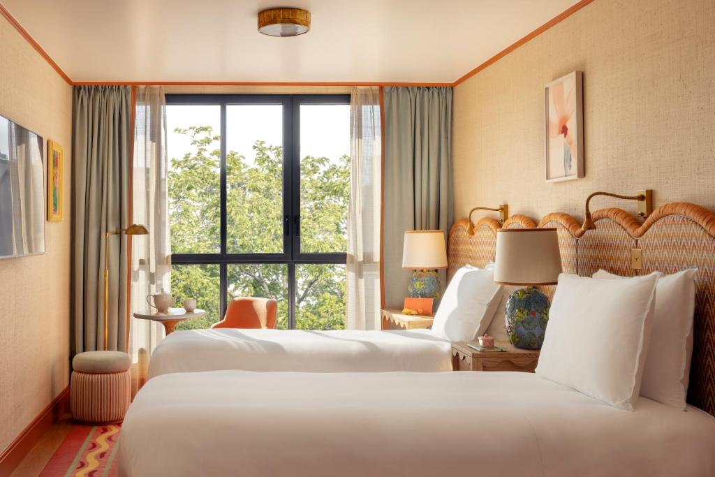 Deluxe Double or Twin Room - Image 3