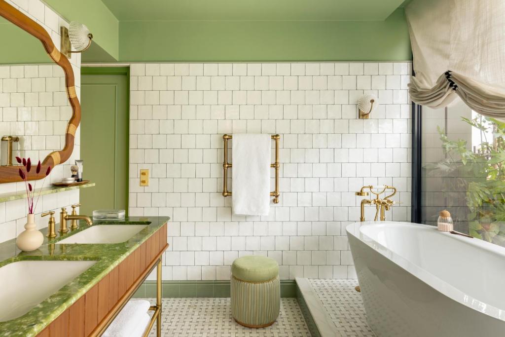 Suite with Terrace - Image 1