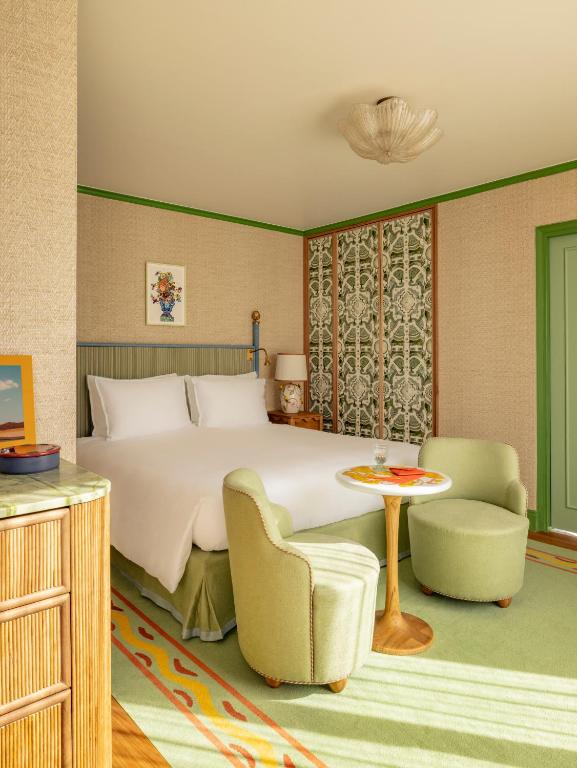 Suite with Terrace - Image 5