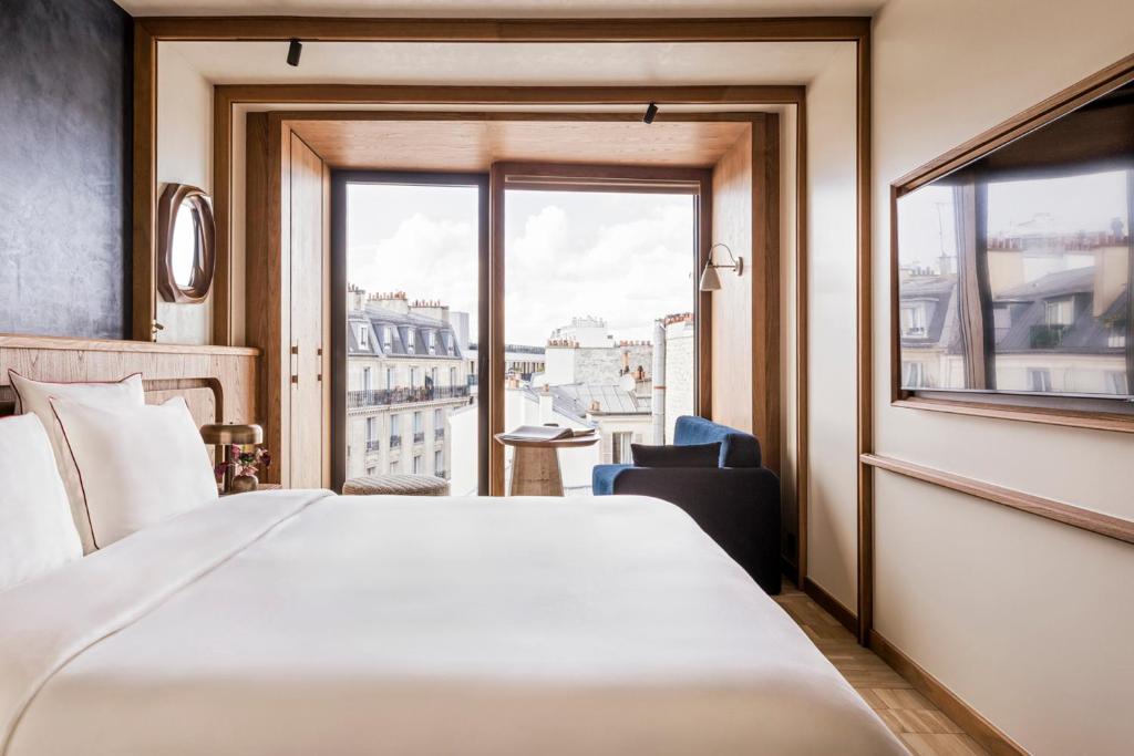 Deluxe Connecting Rooms - Image 2