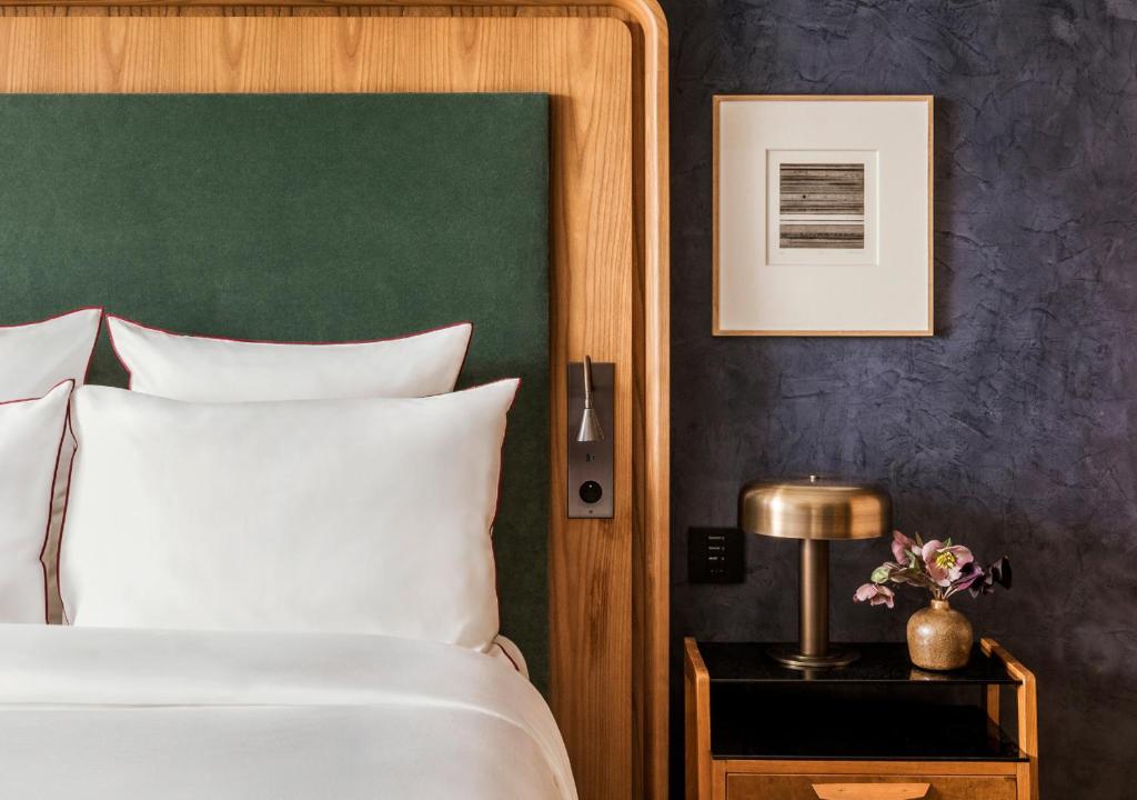 Junior Suite with Balcony  -  Sacrée vue - Image 4