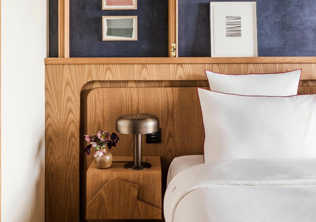 Superior Double Room - Image 3