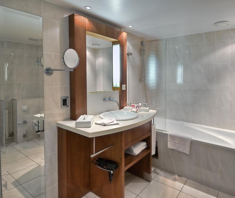 Junior Suite - Image 2