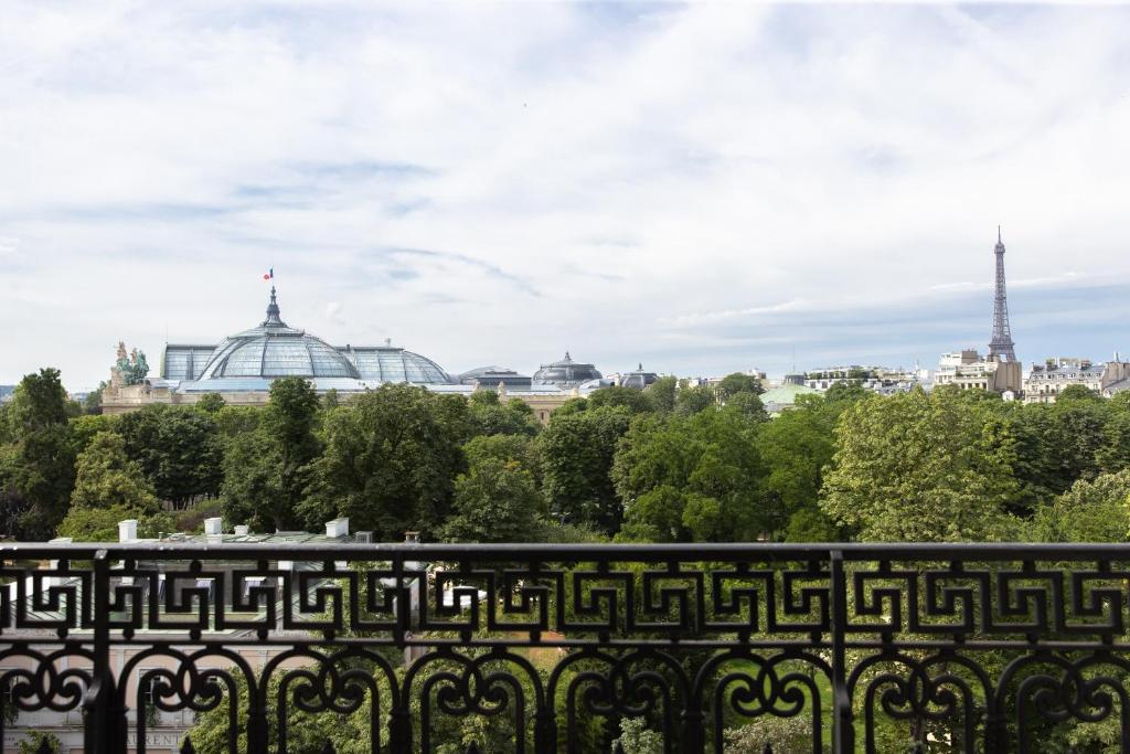 Eiffel Suite - Image 9