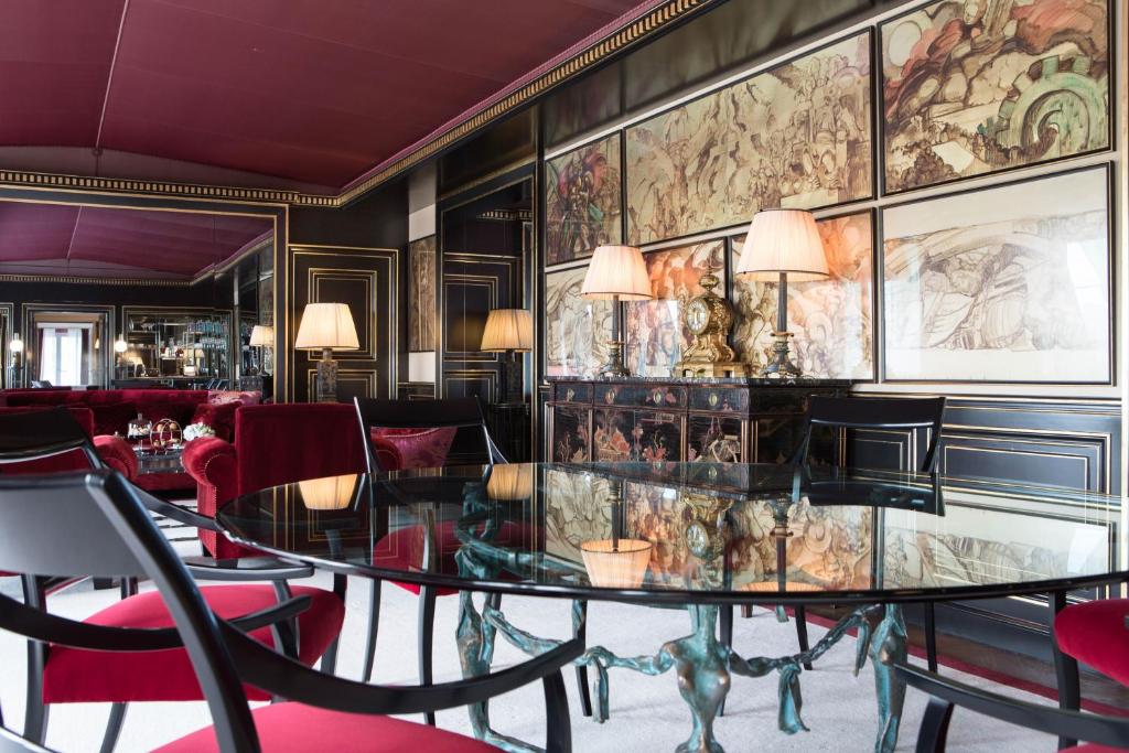 Imperial Suite - Image 5