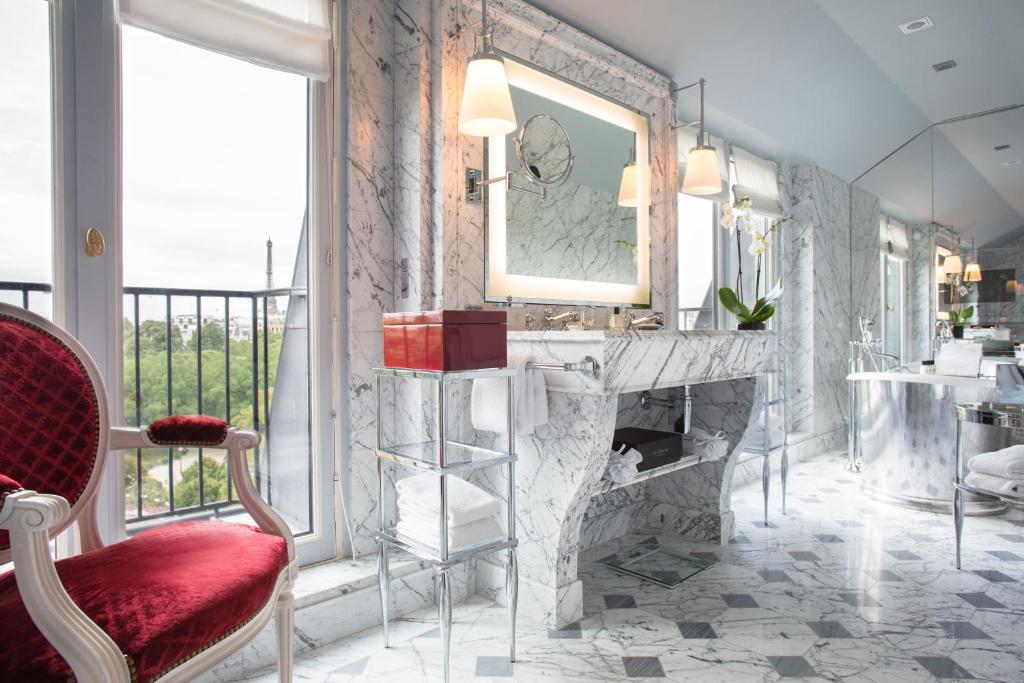 Imperial Suite - Image 7