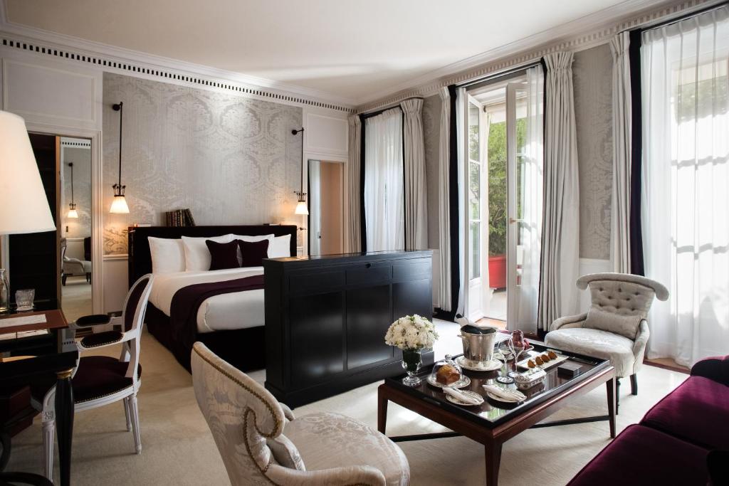 Junior Suite with Terrace - Image 2