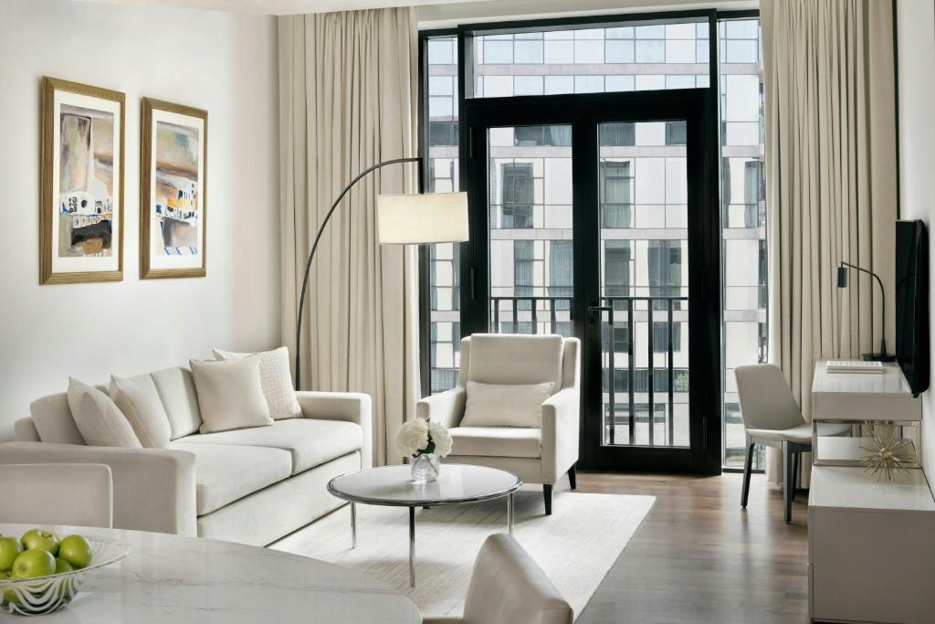 One-Bedroom Residence - Image 1
