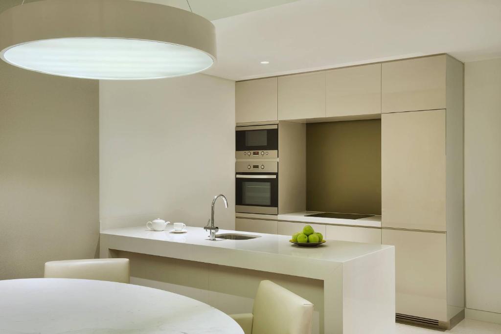 One-Bedroom Residence - Image 4