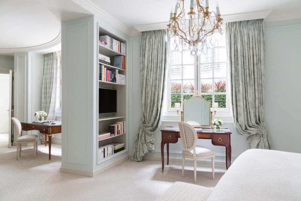 Deluxe Junior Suite - Image 2