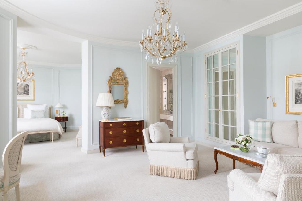 Deluxe Junior Suite - Image 3