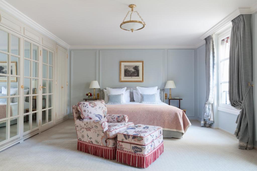 Deluxe Suite with garden view - Image 4