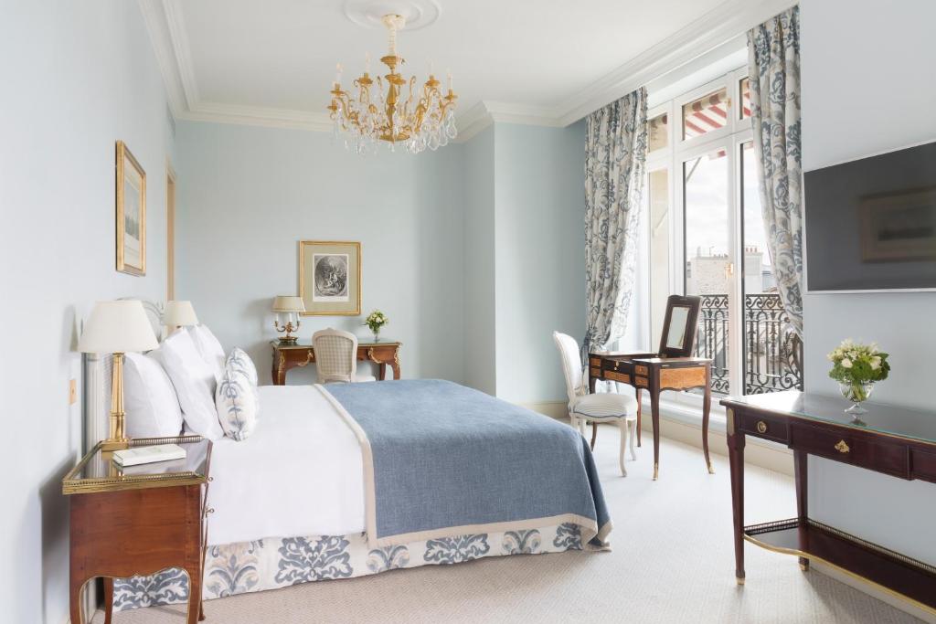 Junior Suite with Skyline view - Image 3