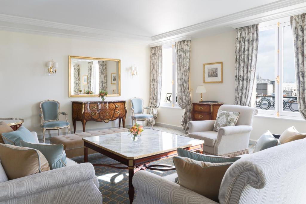 Panoramic Suite - Image 8