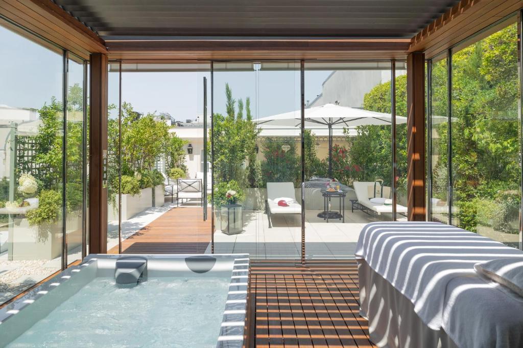 Suite Eden - Image 1