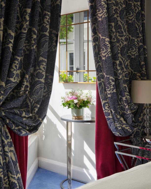 Junior Suite - Image 1