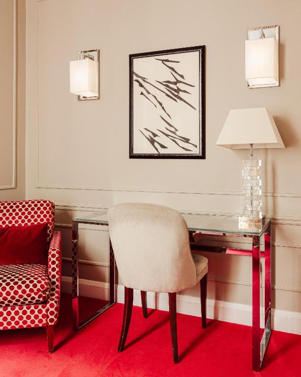 Junior Suite - Image 7
